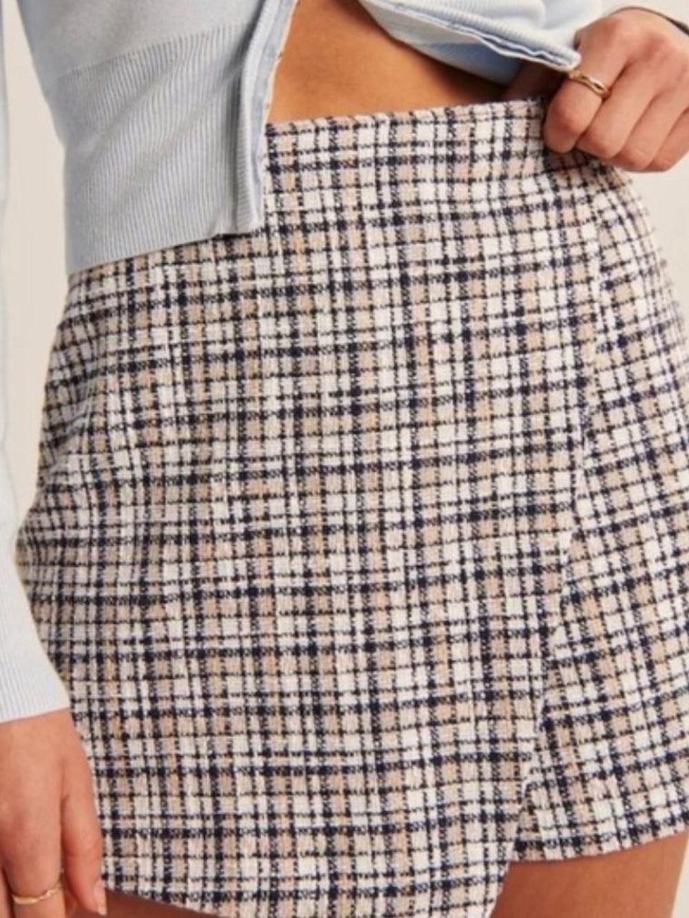 Abercrombie & Fitch Cream and Navy Plaid Tweed Mini Skort